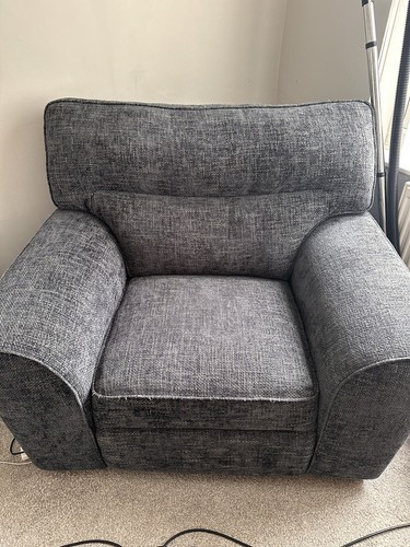 Lazy boy recliner chair - lazy,